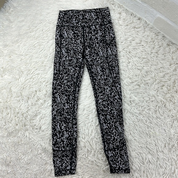 Lululemon In Movement 7/8 Tight *Everlux 25" Chirasu Black - Picture 1 of 6